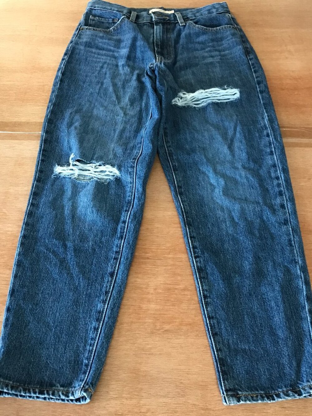 Levi's High Waisted Mom Jeans Women 29 Blue Distressed High Rise Medium Wash